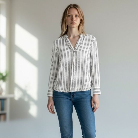 LOFT Tops - LOFT Textured Stripe Blouse White Black Cotton V-Neck Long Sleeve Size Small
